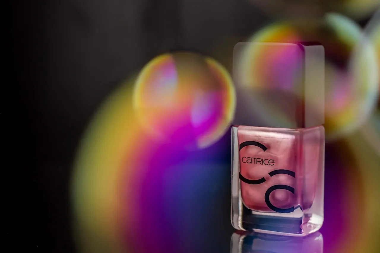 Trendy Nail Care: Latest Nail Designs and Tips to Master the Art