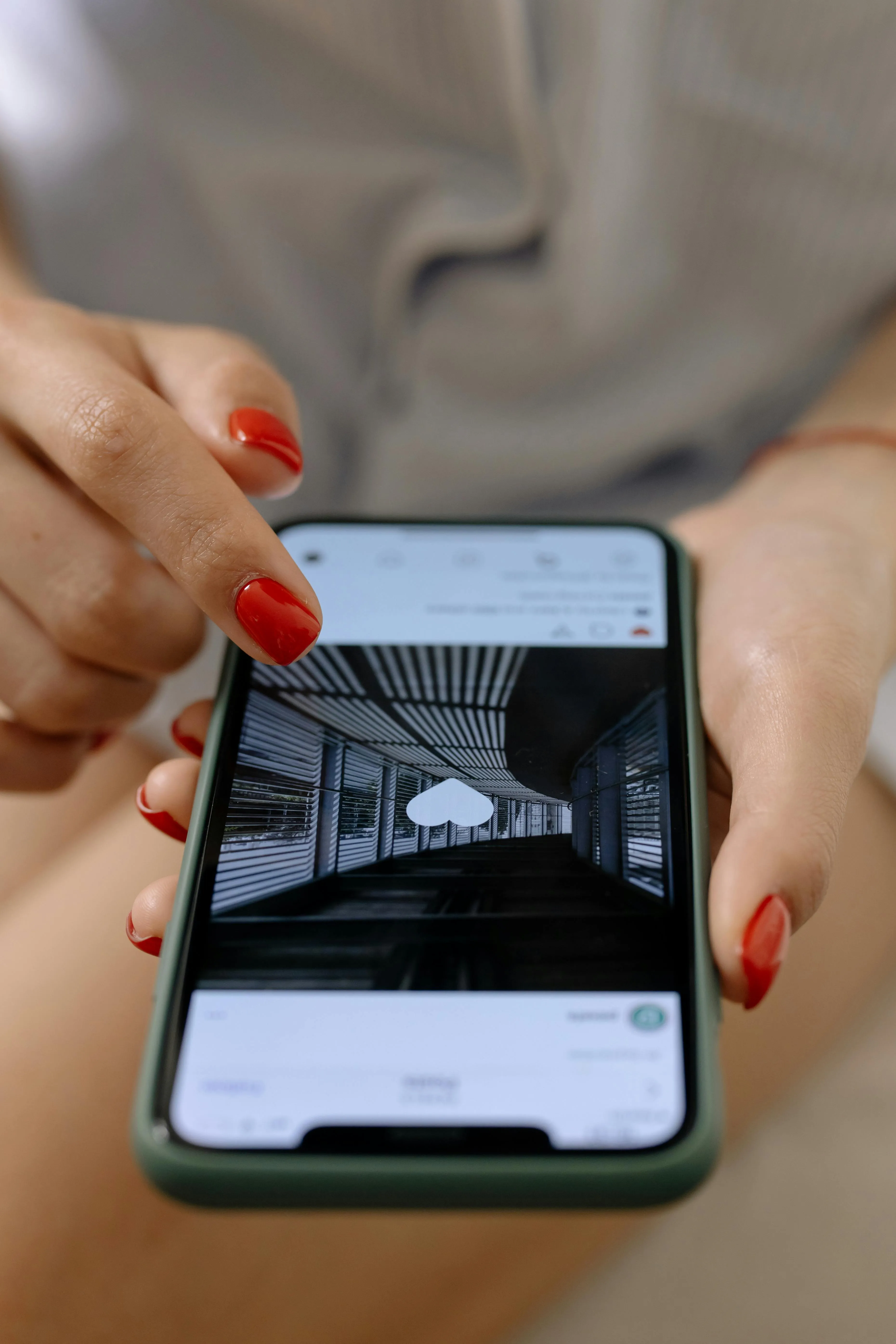 Trendy Nail Art & Care: Stay Updated with the Latest Designs