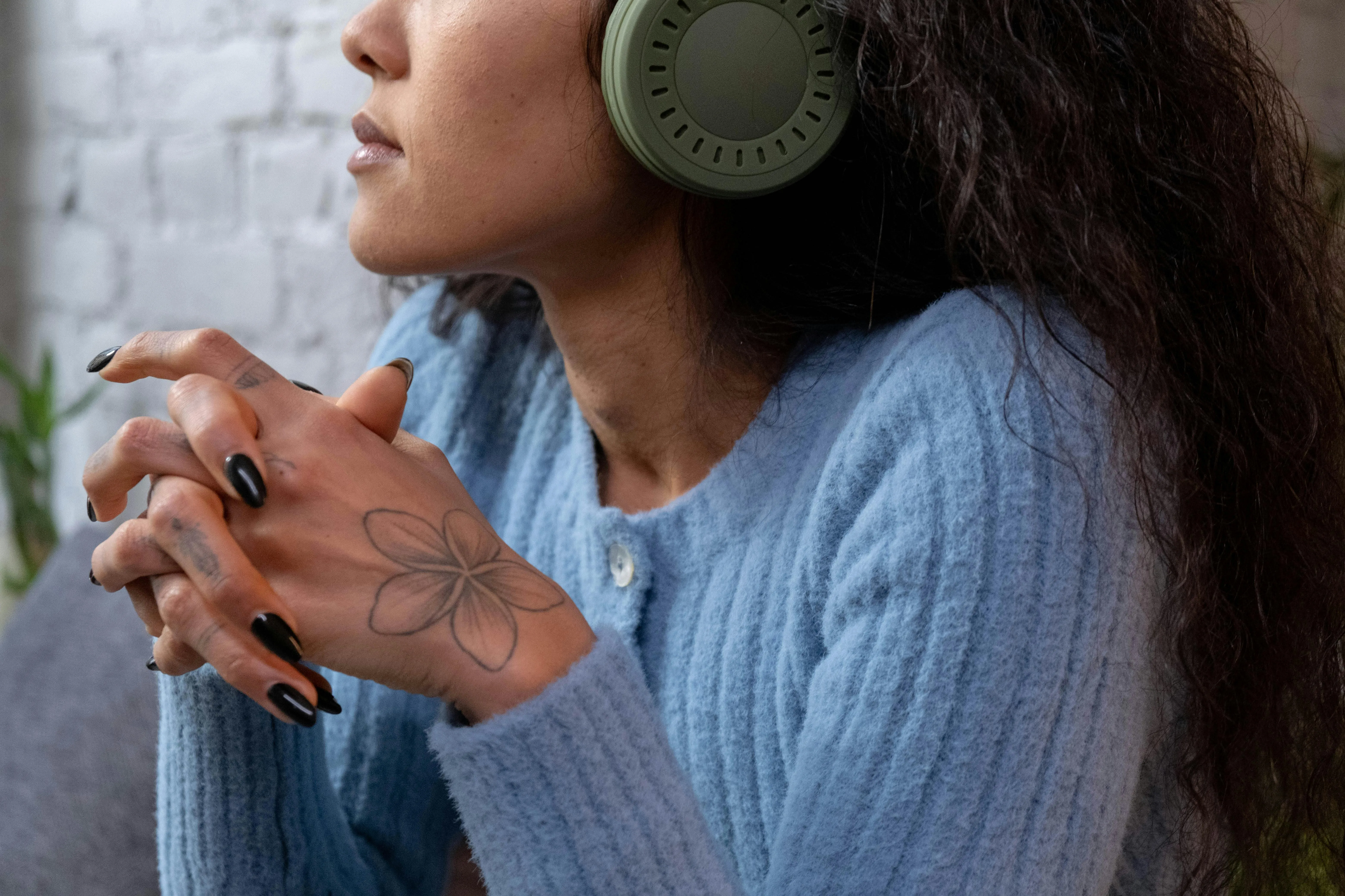Nail Care, Manicure, and Trendy Nail Art: The Ultimate Guide