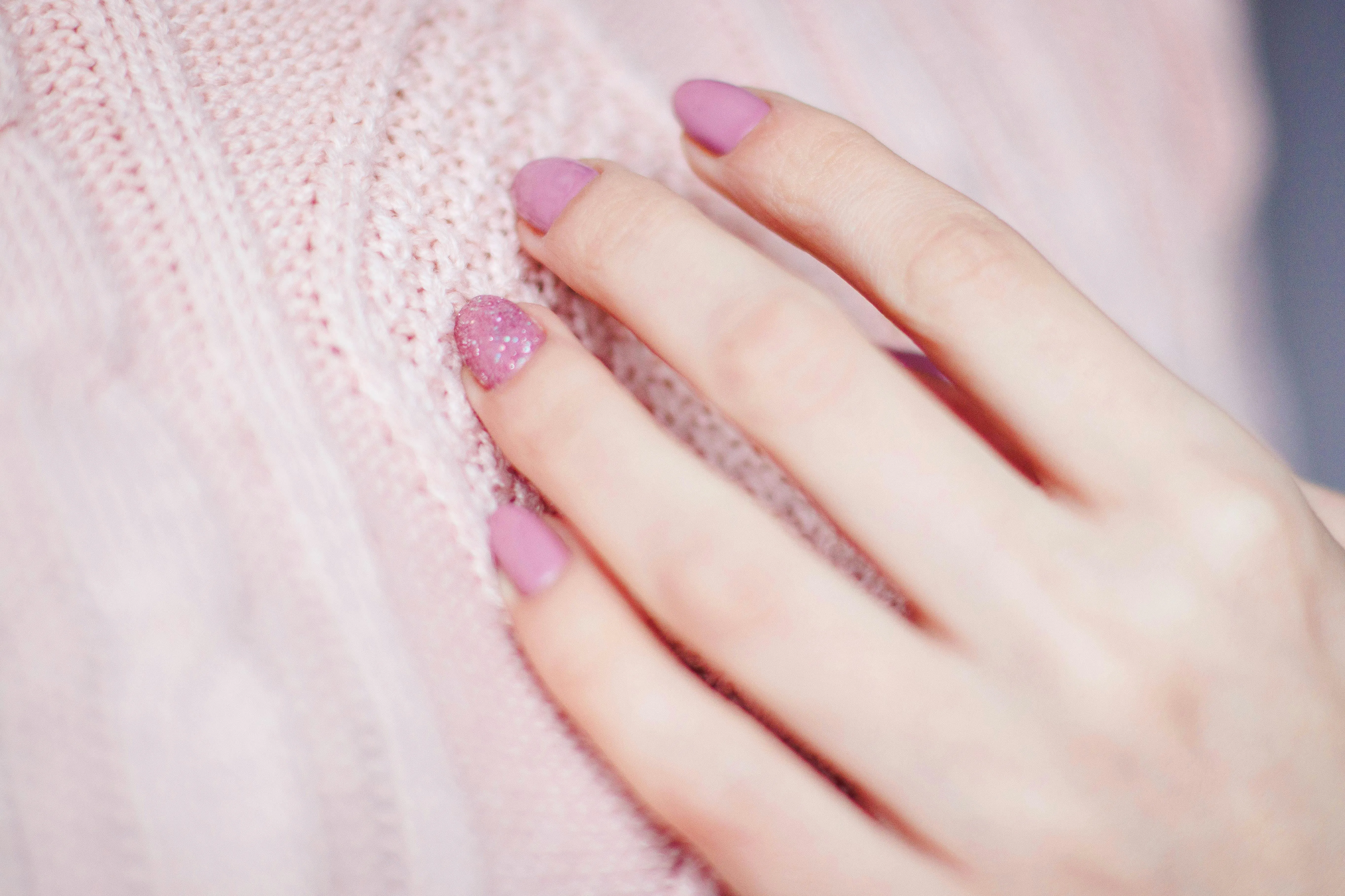 Discover the Latest Nail Trends and Manicure Designs for Elegance and Fashion