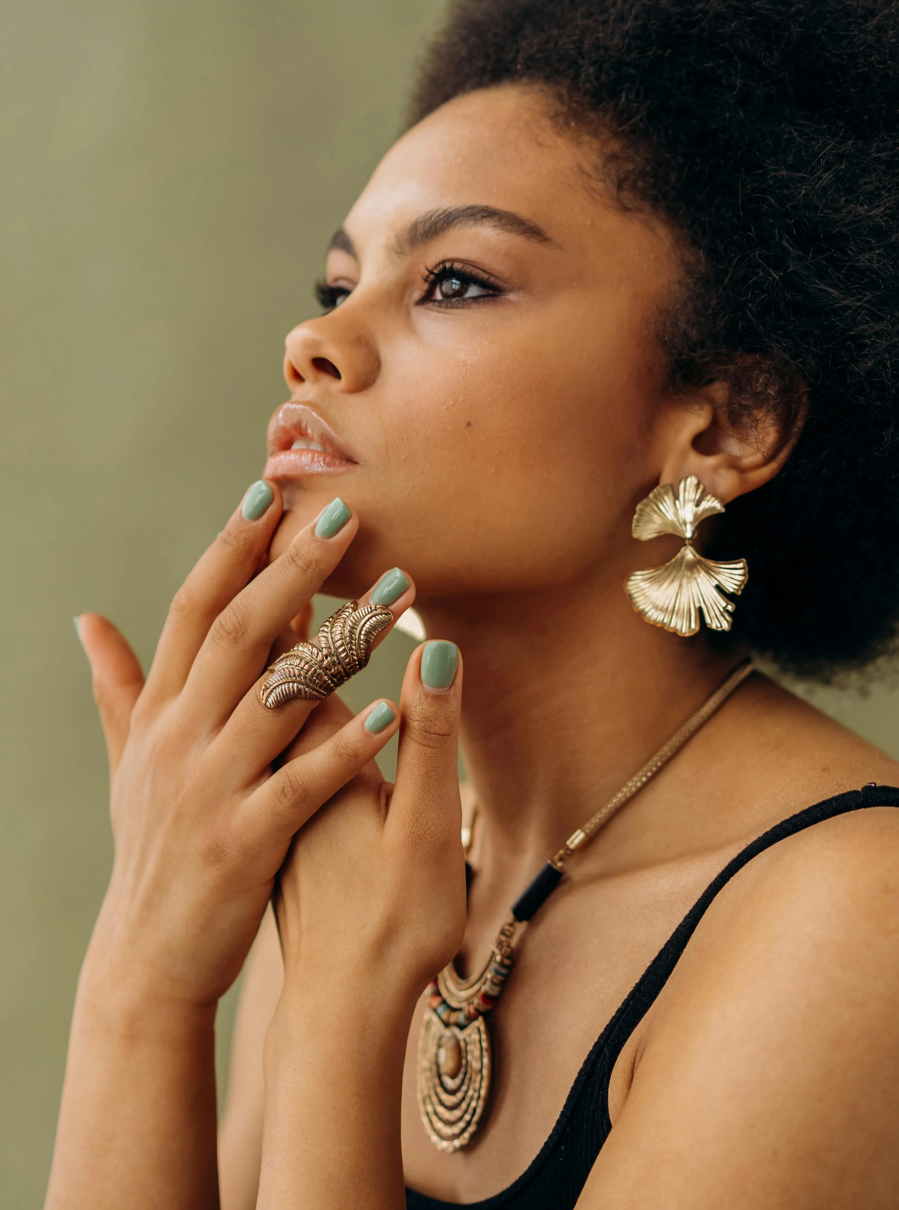 Discover the Hottest Nail Trends in Manicure and Nail Design