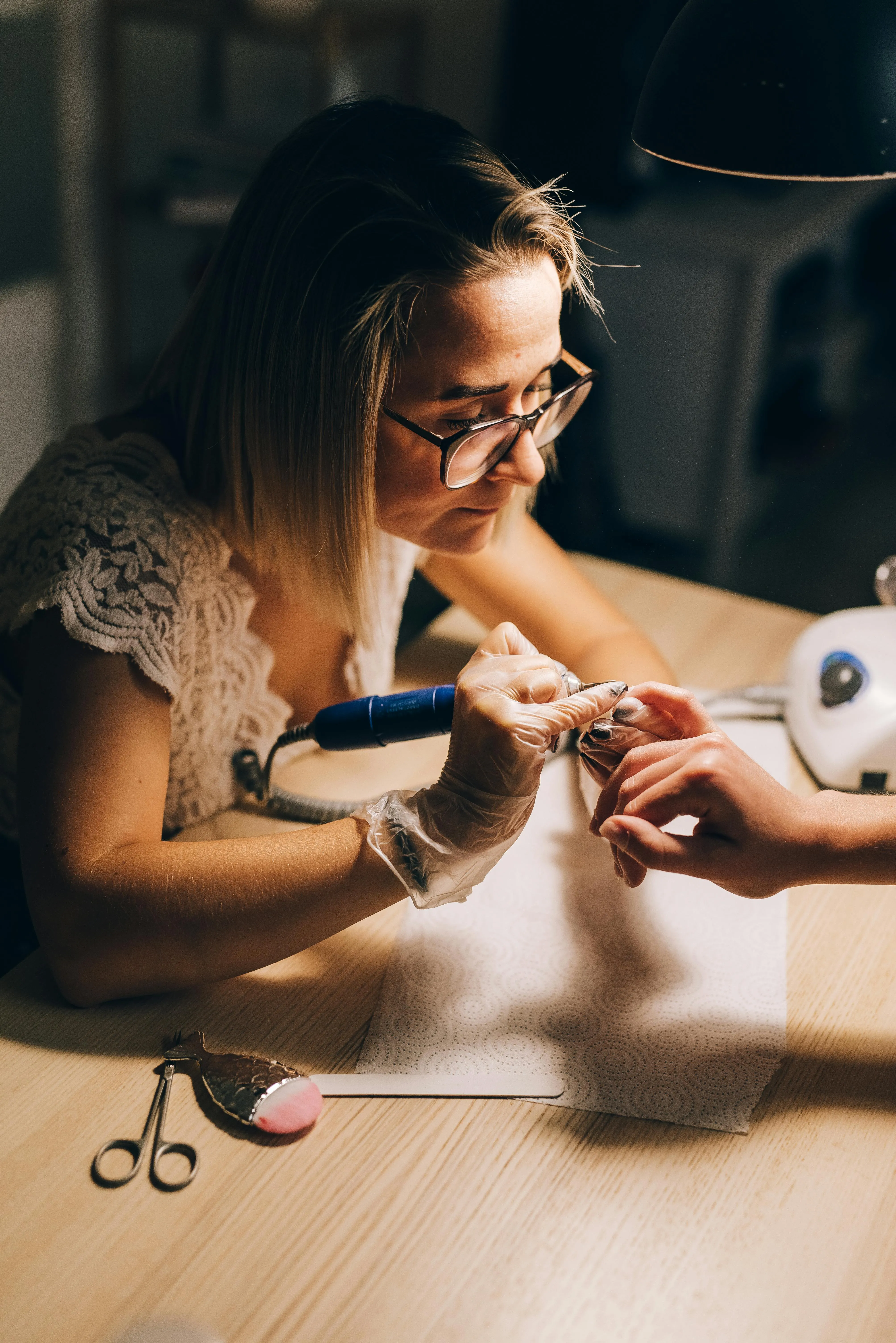 Trendy Nail Art & Care: Tips, Techniques, and Designs